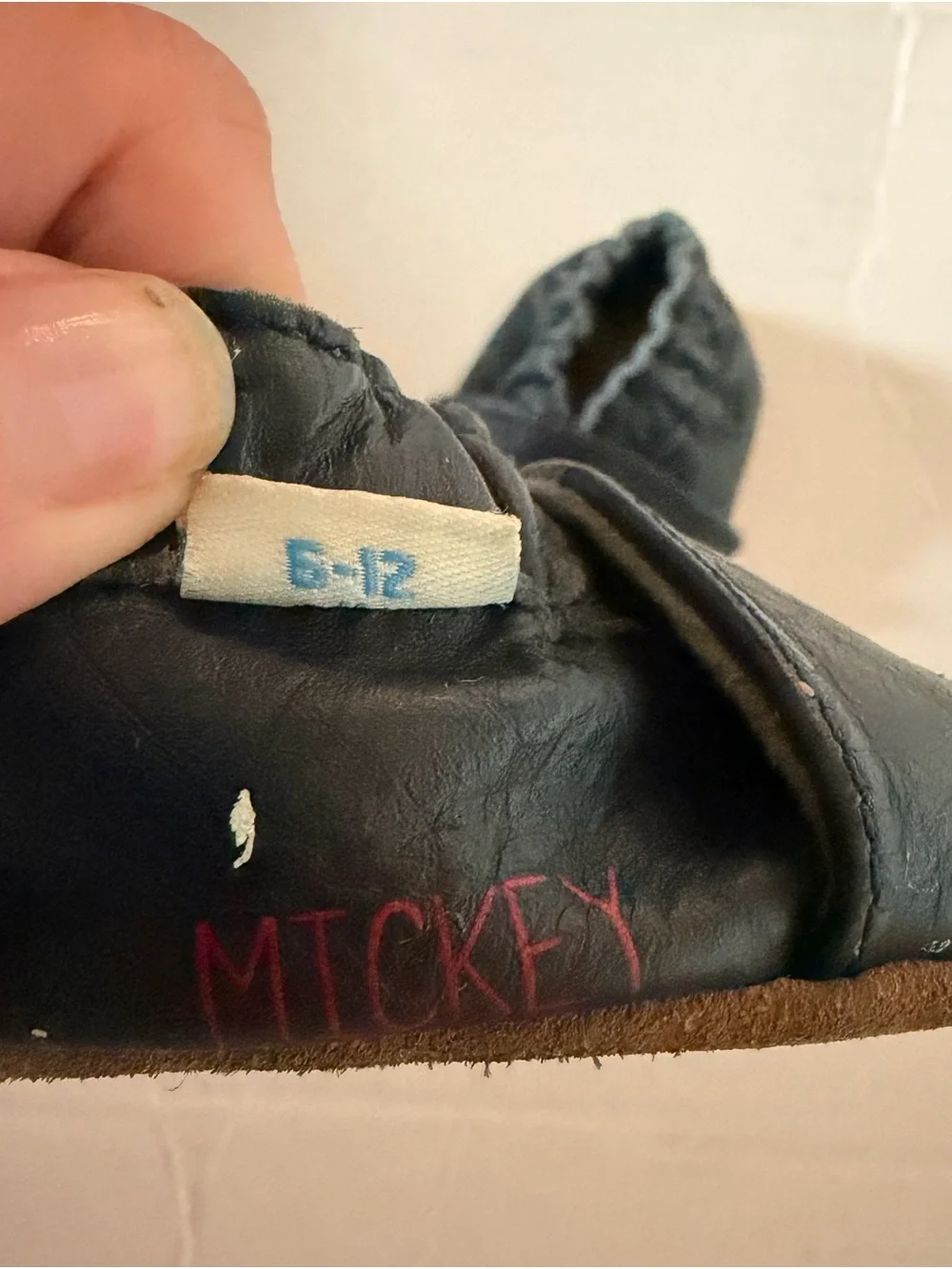 Robeez Mickey Mouse Leather Soft Sole Baby Shoes | 6–12 Months